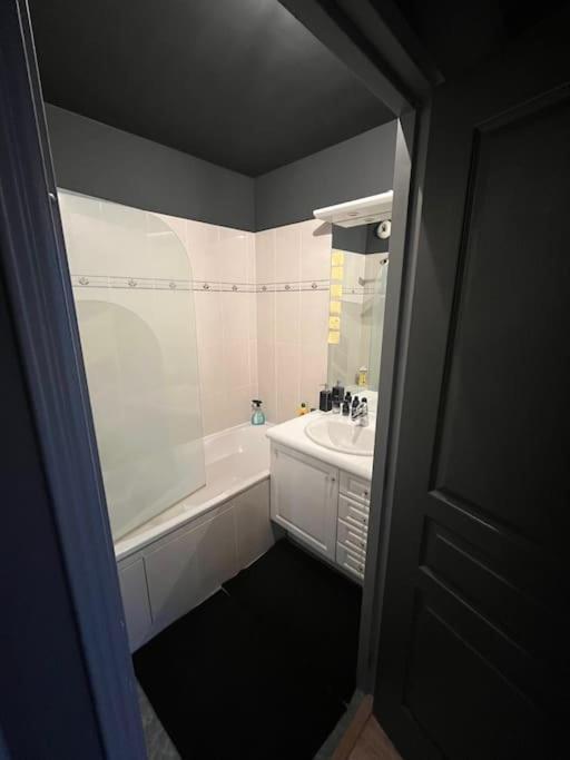 Appartement Cosy Le Chesnay ル・シェネ エクステリア 写真