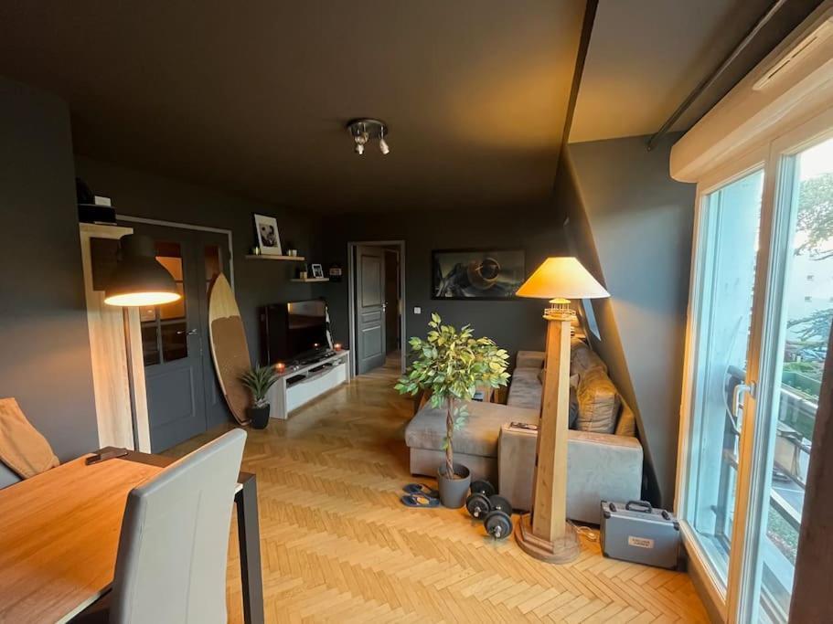 Appartement Cosy Le Chesnay ル・シェネ エクステリア 写真